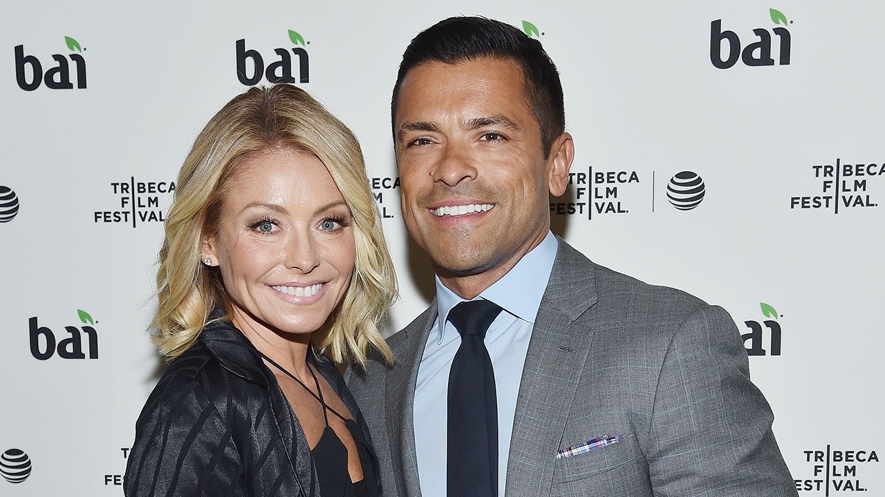 Kelly Ripa Wishes Husband Mark Consuelos Happy Birthday Wi...   