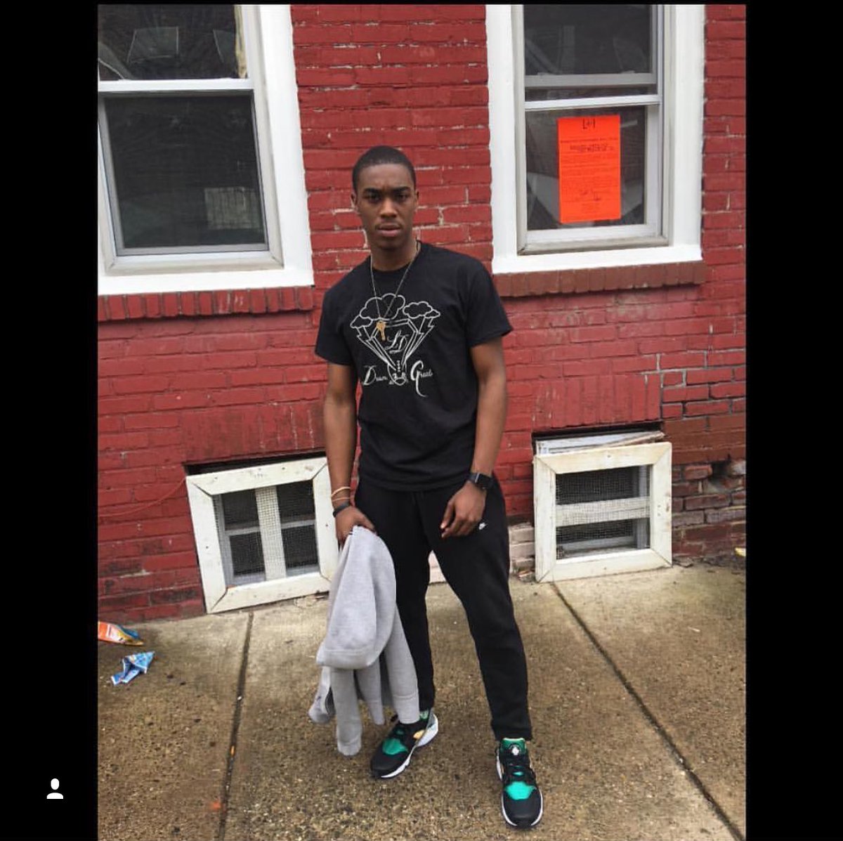 D2BGapparel's tweet photo. #CopUp #D2BG 💫 https://t.co/9NSNuxHDL9