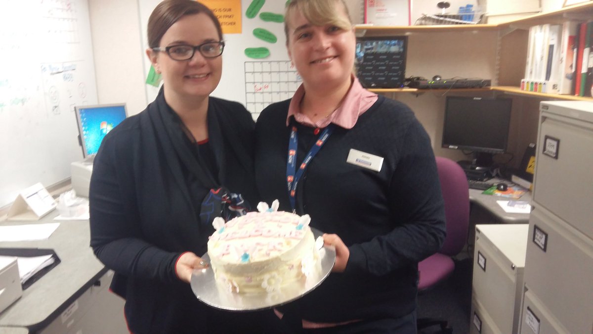 nat141186's tweet photo. Lovely cake me and deb received this morning. @Saffaslad @NBSWalesandBord @gareth_morris03 @Debbie_Oliver88 https://t.co/2hn0eHuth4