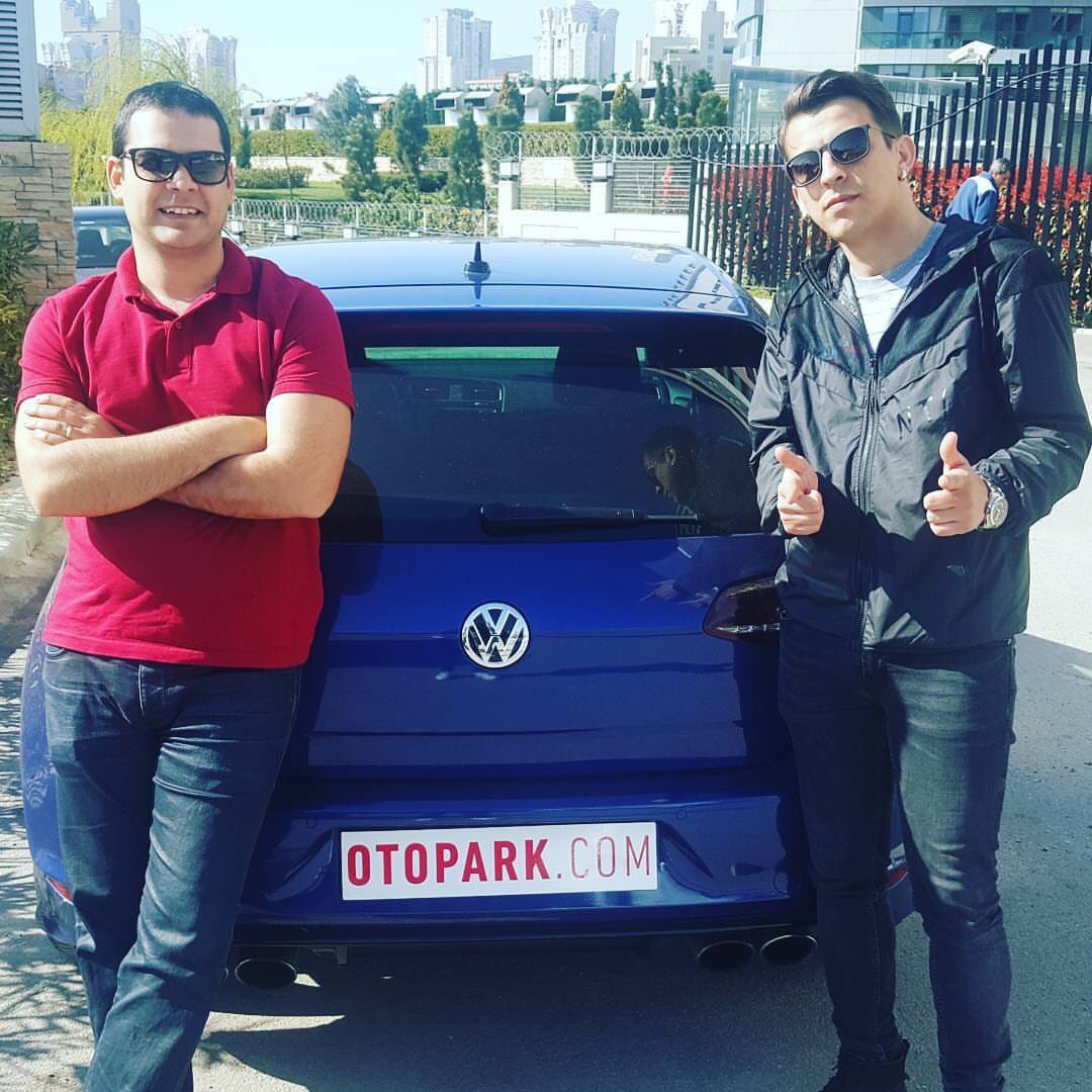 otoparkcom's tweet photo. @normender ile keyifli bir video çektik. Vlog yakında https://t.co/JKoXB2CweB'da!!! Takipte kalın! #rap #normender #otoparkcom https://t.co/1D7f0OS0xP