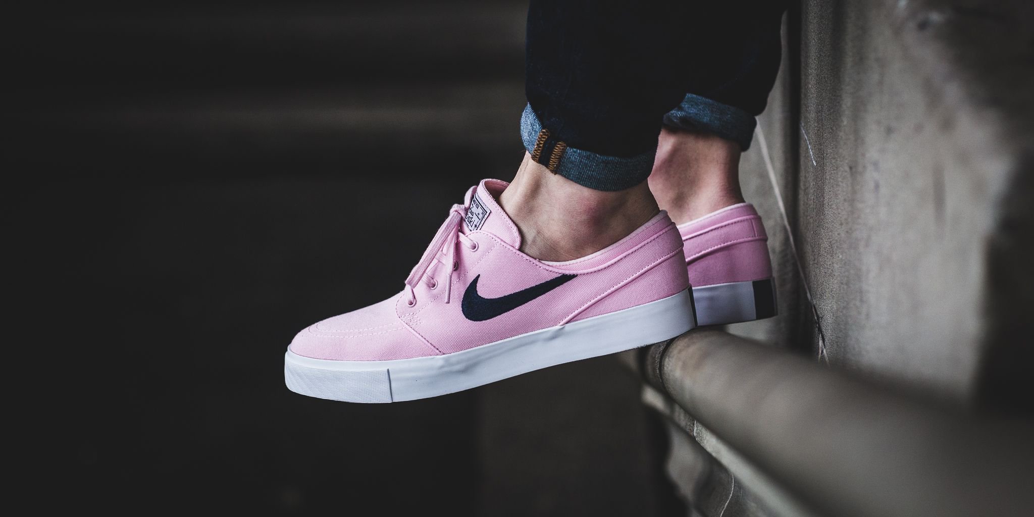Nike sb janoski prism pink deals