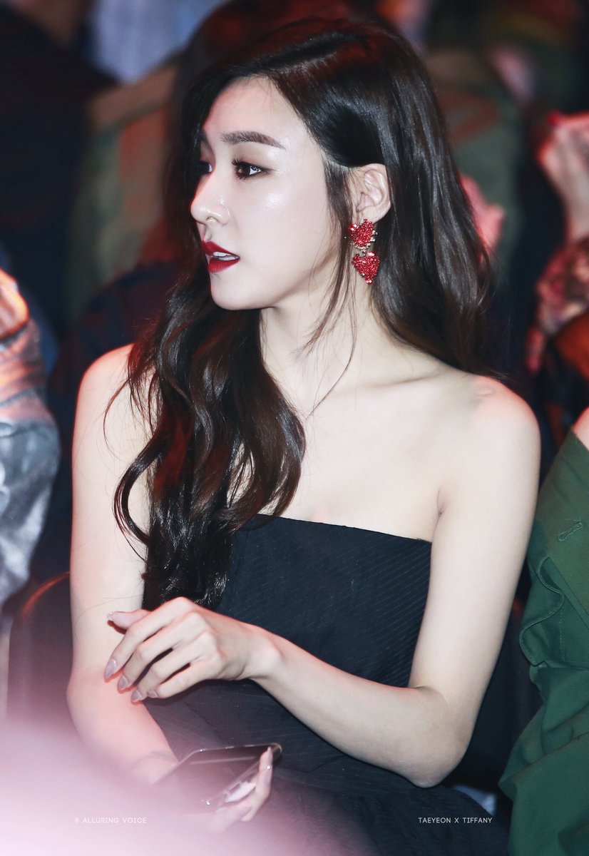 kittennuay's tweet photo. อหหหหห คุณสเตฟลุคนี้สวยมากกกกก แพงมากกกกกกกก ;/////; https://t.co/IickCyjyhy