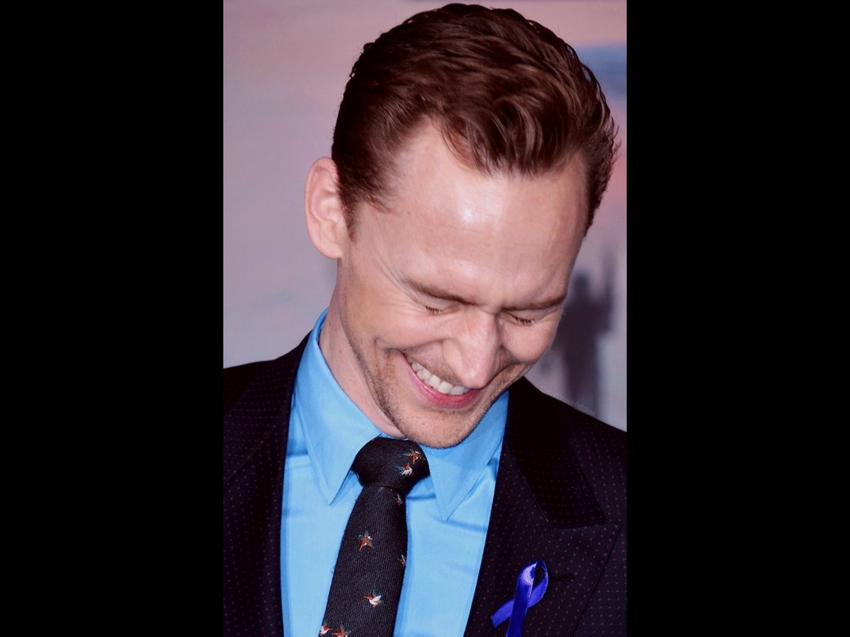 hiddlesfloof's tweet photo. These floofs need to meet my parents-because real feels here..apologies to my BF (he gets it, tho)
#TomHiddleston
#HiddlesFloof
#AlltheFloof https://t.co/Jqm6Qix3e2