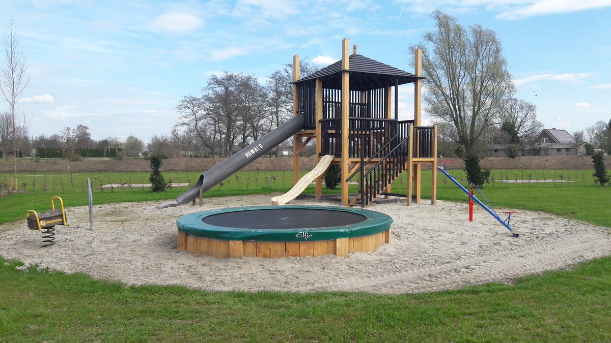 campingromalo's tweet photo. onze #camping #nieuw #romalo is bijna klaar om de eerste kampeerders van dit jaar weer te begroeten! https://t.co/SWlb3FUyyT https://t.co/ZxedXmiOHZ