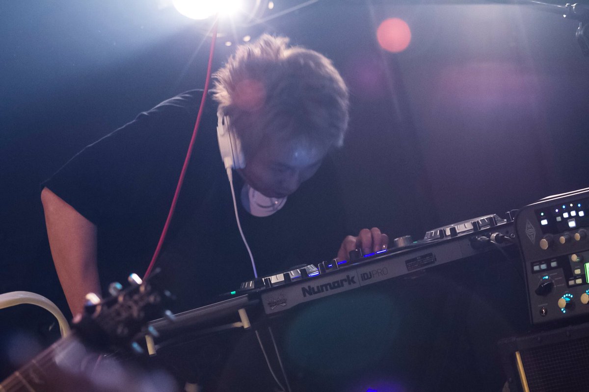 onchan1976's tweet photo. ( 'ω'o[ ThanX! ]o

BLOOD OF BANDITS ③
@kob_official
@BLOODROAR_japan

20170324 
LIVE HOLIC vol.5

@BAYJUNGLE

photo：KOMA(@komafoto）

#LH5 https://t.co/2GO1v7feMT