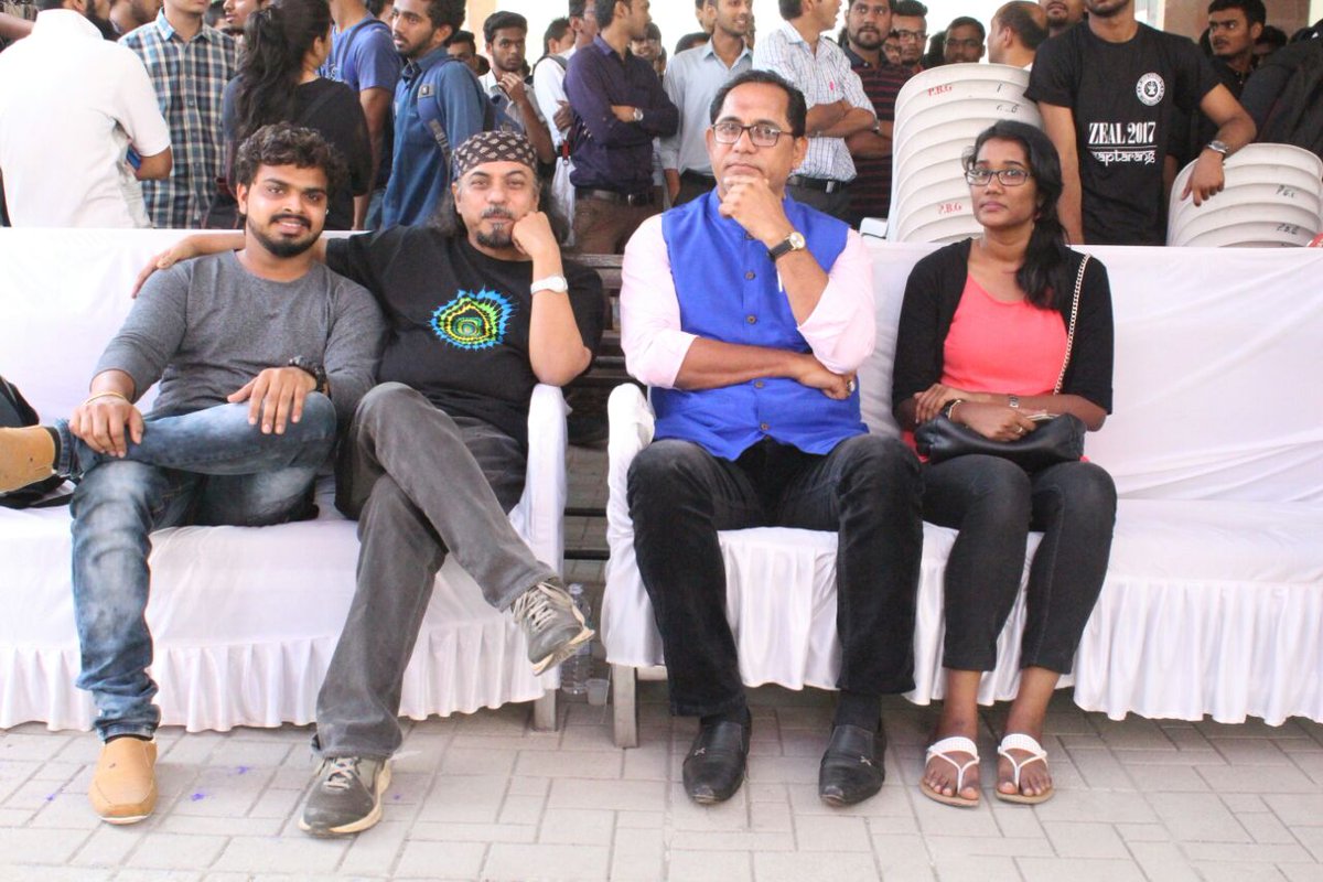RajputDAN's tweet photo. Our Sir Mr.Dan Singh Rajput as Honorable judge for Street play competition at Vidyavardhini Engineering college, Vasai https://t.co/pgWZESajwJ