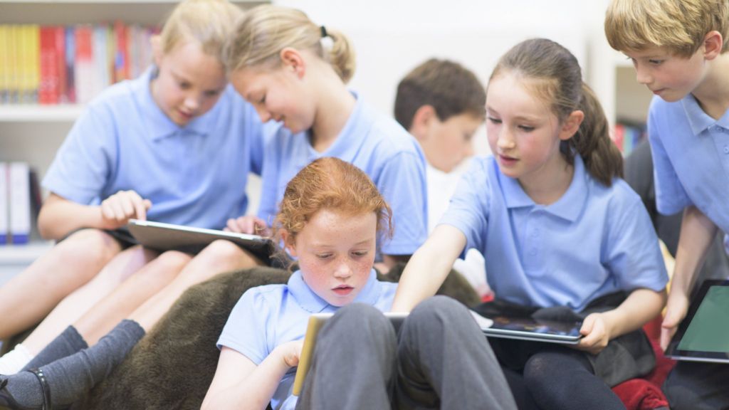GrahamBM's tweet image. Sats for seven-year-olds set to be scrapped, and replaced with more tests
bbc.co.uk/news/education…
#WarOnChildhood #DataDrivenTeaching