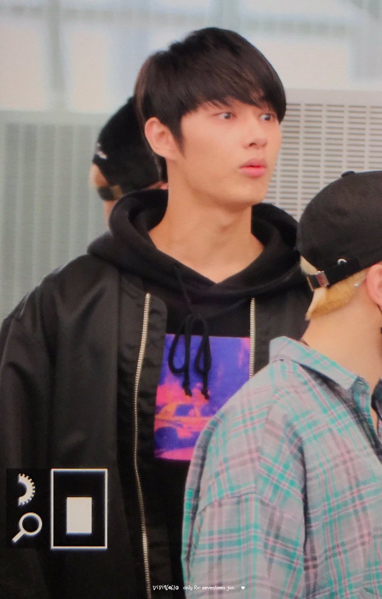 unbleached junhui (@junhuimelanin) on Twitter photo 