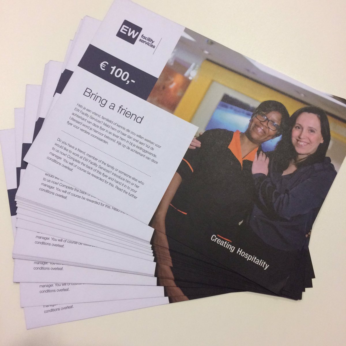 DieuwkeSnelting's tweet photo. Nieuwe foto's op de @EWfacility 'Bring a Friend' flyers met onze eigen medewerkers als model. Met wie kom jij bij ons werken? #vacatures https://t.co/Qeumi1tcL8