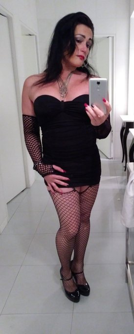 Who wants to play? Xxoxxxx https://t.co/I2LZICGpub