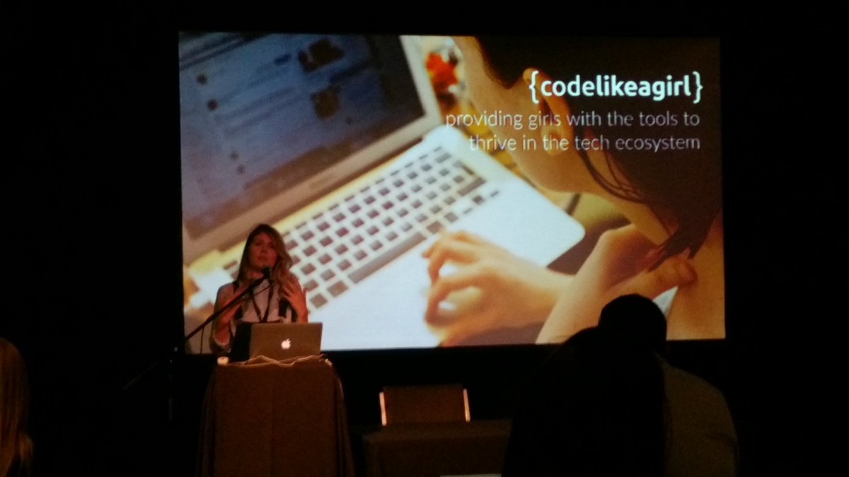 retrohexdesign's tweet photo. #inspiring talk by Ally from Code like a Girl @LoveAndMaths #myriad2017 #myriadlive @MyriadLive #girlprogrammers https://t.co/P1WiK388Nw