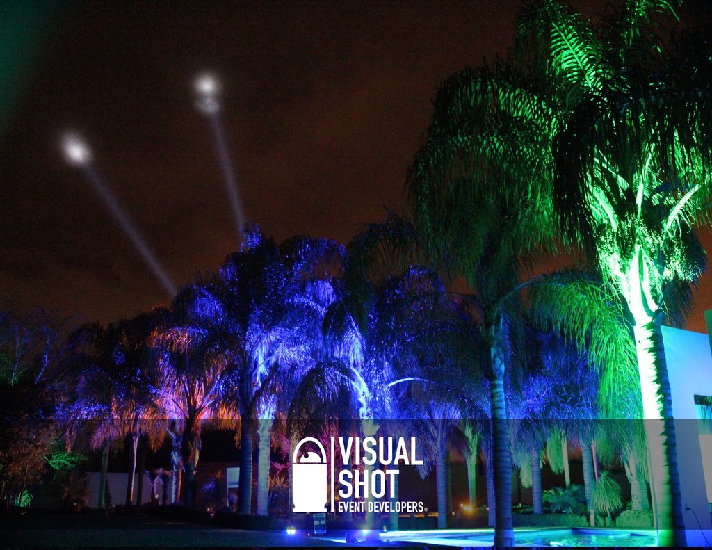 castromorajc's tweet image. #Sábado 1 abril nos vemos en @PTangamanga #SLP apoyando a @rinoqfundacion participando con #VisualShot #CarreraNeon2017 🏃🏽💨@UnivisionSports