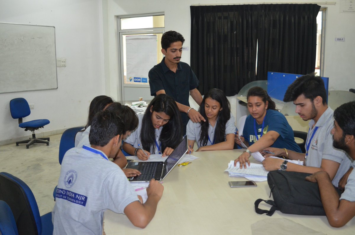 foss_lab's tweet photo. #SmartIndiaHackathon journey begins at #TechnoIndiaNJR........#GrandEvent by #DigitalIndia https://t.co/OPQdehZzpQ