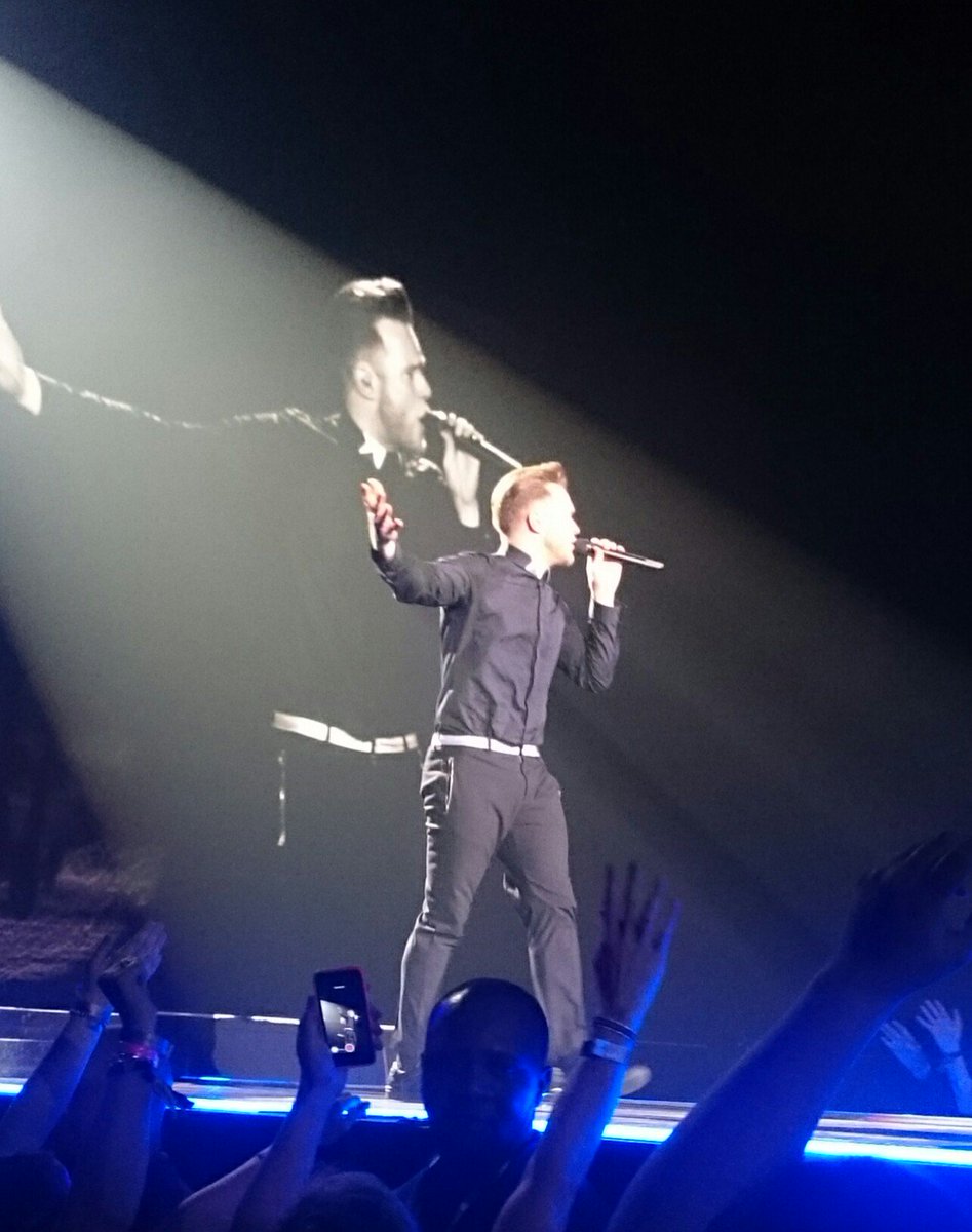 AndreaCheyenne7's tweet photo. @ollyofficial @TheO2 First time seeing you live. WOW What a performance,Loved it! even if you completely caught me by surprise at one point there 😂 #BeetrootRed https://t.co/XodiDjxp0t