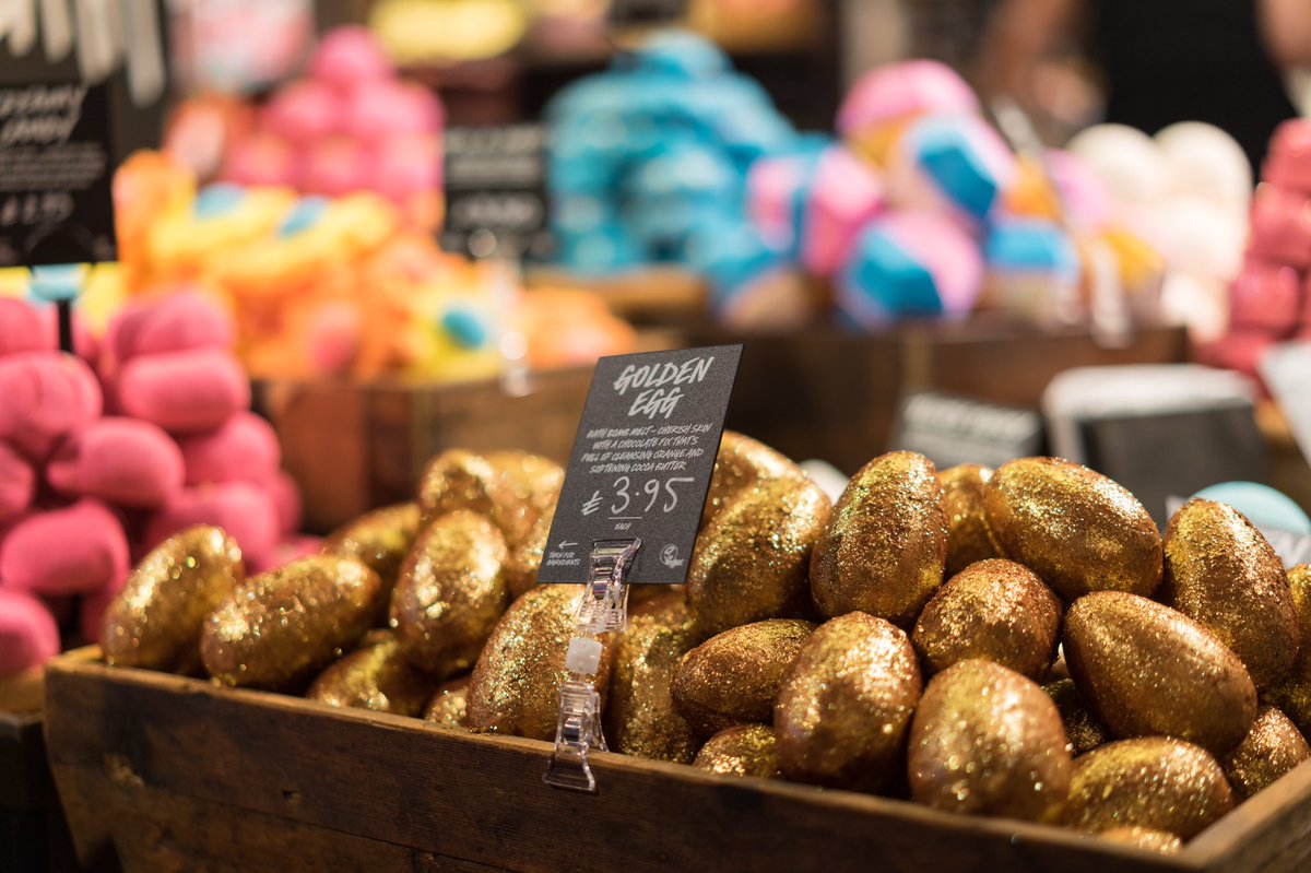 LushPortsmouth's tweet photo. Indulge your skin in a super-softening soak that’s rich with luxurious butters, oils & lustre @ShopCascades @LushLtd #Lushspring #Portsmouth https://t.co/DHKUtf6lzI