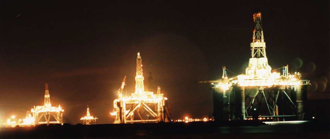 Petrolia at #Offshore17 opening tonight  <a href="/HullFerens/">Ferens Art Gallery</a> &amp; <a href="/Hull_Museums/">Hull Museums</a> <a href="/2017Hull/">Hull City of Culture</a> 
<a href="/Invisible_Dust/">Invisible Dust</a> 1 April - 28 Aug