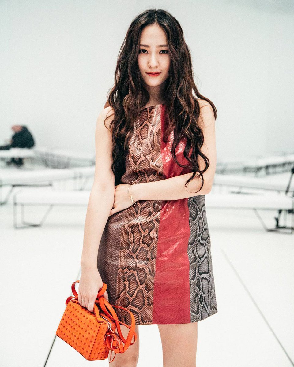 KrystalTHFans's tweet photo. จะสีไหน ทรงไหน ก็ฆ่าจองซูจองไม่ได้
สวย ♥

#에프엑스 #Krystal #크리스탈 #정수정 https://t.co/k7KICi7Cix
