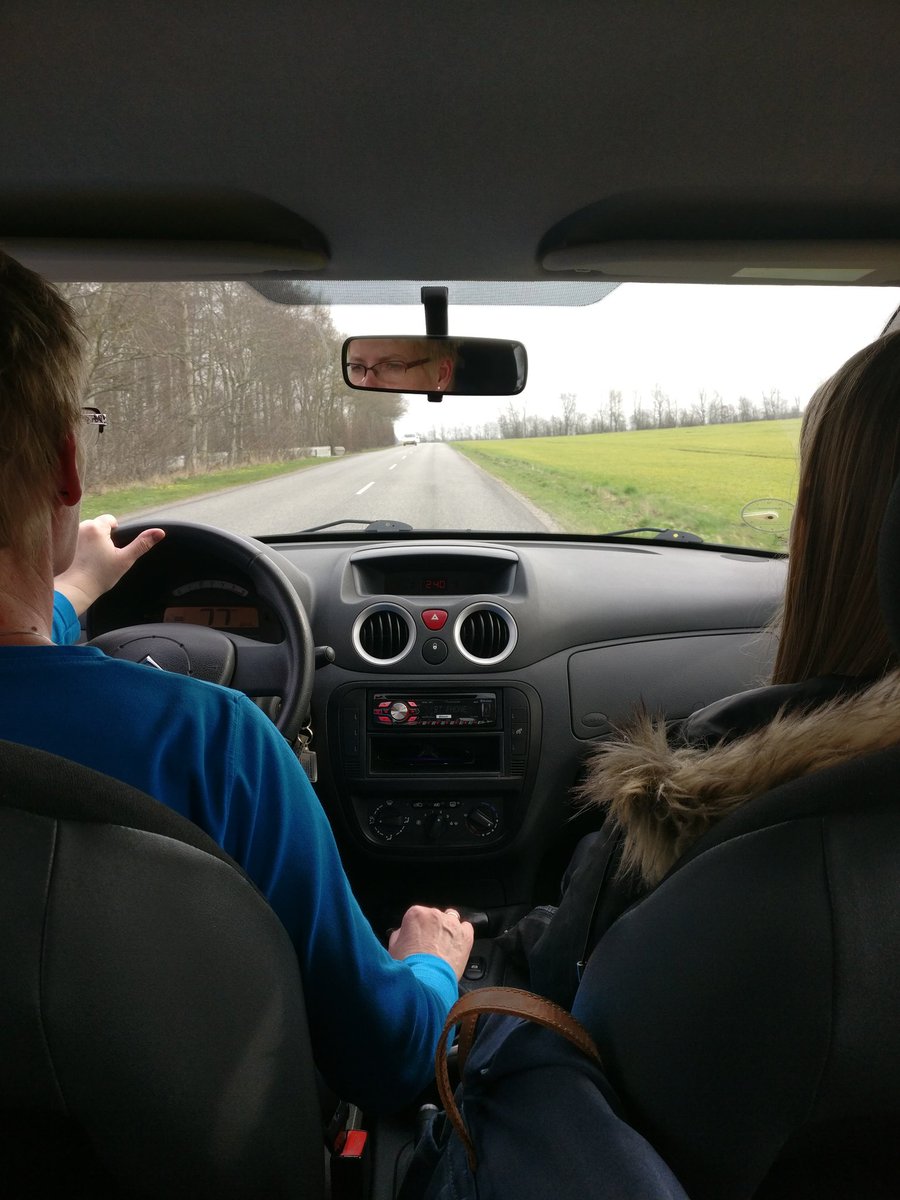 ThatGuyError404's tweet photo. Så fandt man lige en der kunne køre en til Mou #lovelife #burskovcarry https://t.co/bJg5MGzLZR
