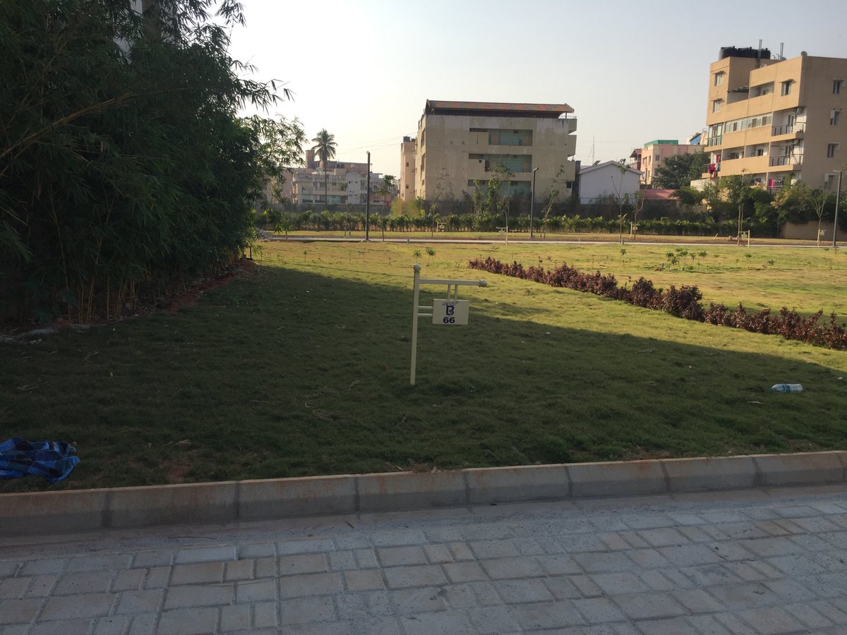 BluejayLtd's tweet photo. Get your own #VillaPlot & construct your #DreamHome in the heart of the Bangalore with #BluejayAristo. We heard your wish. We care for you. https://t.co/y5dEAZDLoU