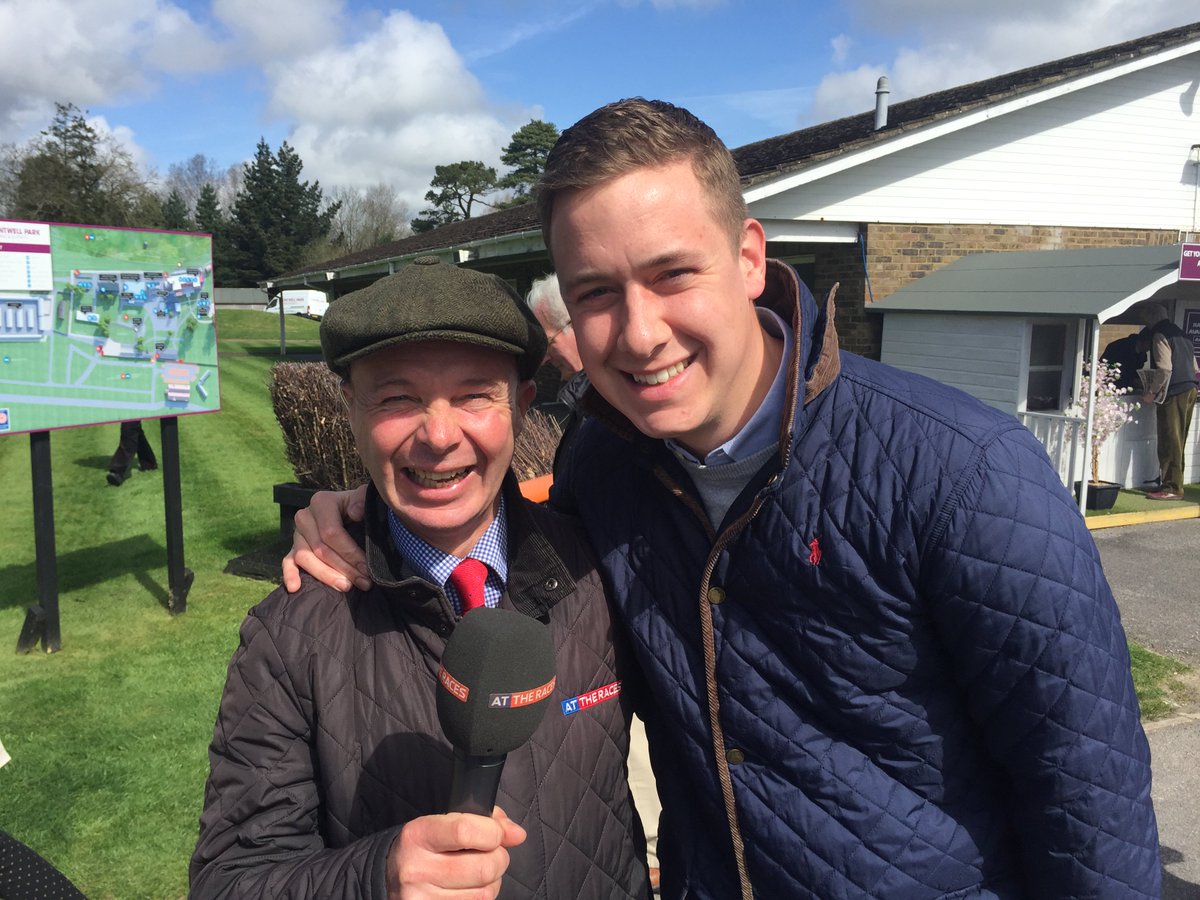 JackDridge's tweet photo. Fontwell Race Day! @lukeharvey @AtTheRaces #lukeharvey #Attheraces #Horses #Betting https://t.co/xX7ItSGK3j