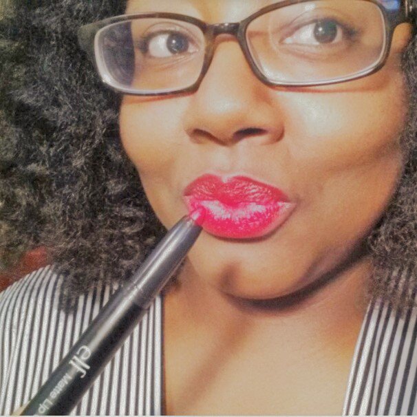 ShanRandom's tweet photo. #tbt Confession: I'm Addicted to Lipstick 

Read More: https://t.co/TpP8bvb4Jk
#RandomGlam #bblogger #lipstick #lippie #fotd https://t.co/MhHaEFaiRV