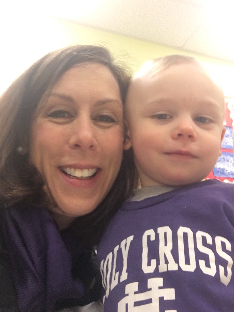 mltraina's tweet photo. Purple Friday @holy_cross with this big guy! @GoHolyCross https://t.co/1Sn4J7Bx3f