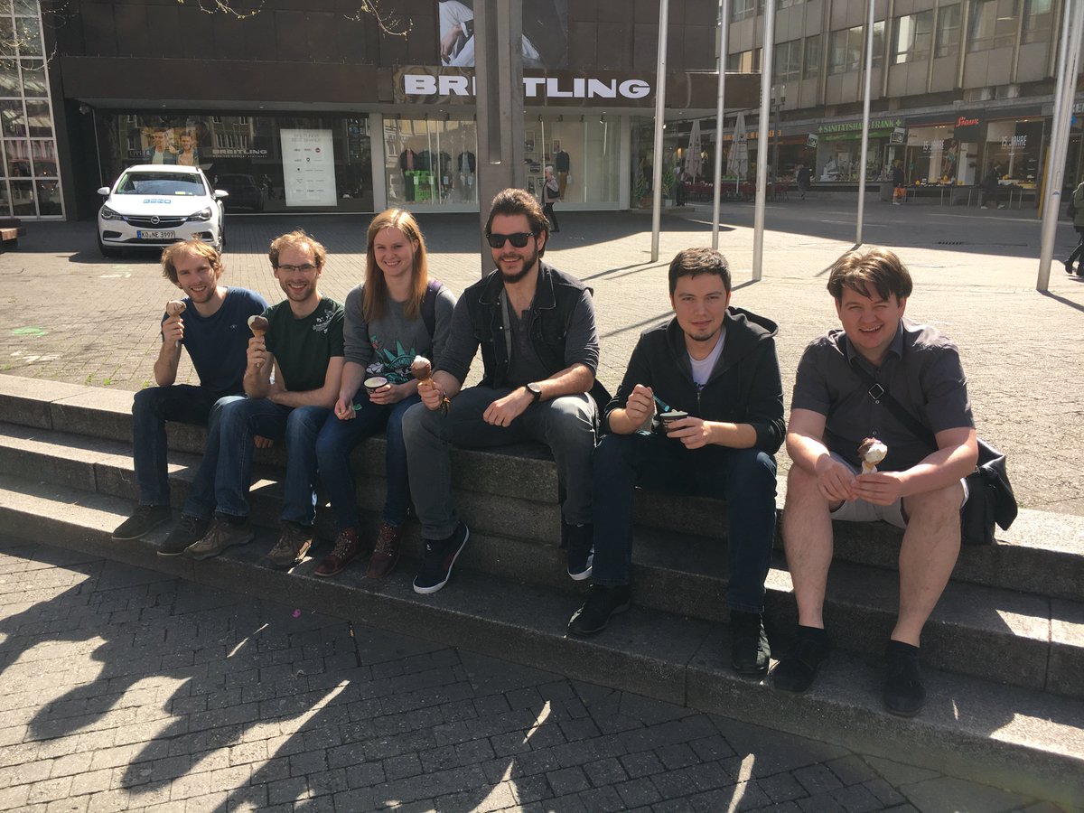 MXOMediaAG's tweet photo. On the way to get some icecream! Teambuilding at it's best. #mxo #Stuttgart #frühling #oldbridge #icecream https://t.co/SDbc5Fi4Qs