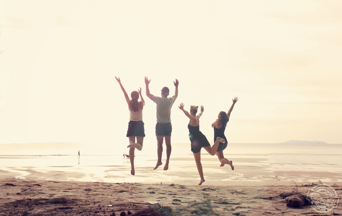 FTWtravel's tweet photo. Hoch die Hände, _____________ !! ;-)
#FeelTogether #FeelIslands https://t.co/HBAd3SkYjO https://t.co/6kt0sYvf3T