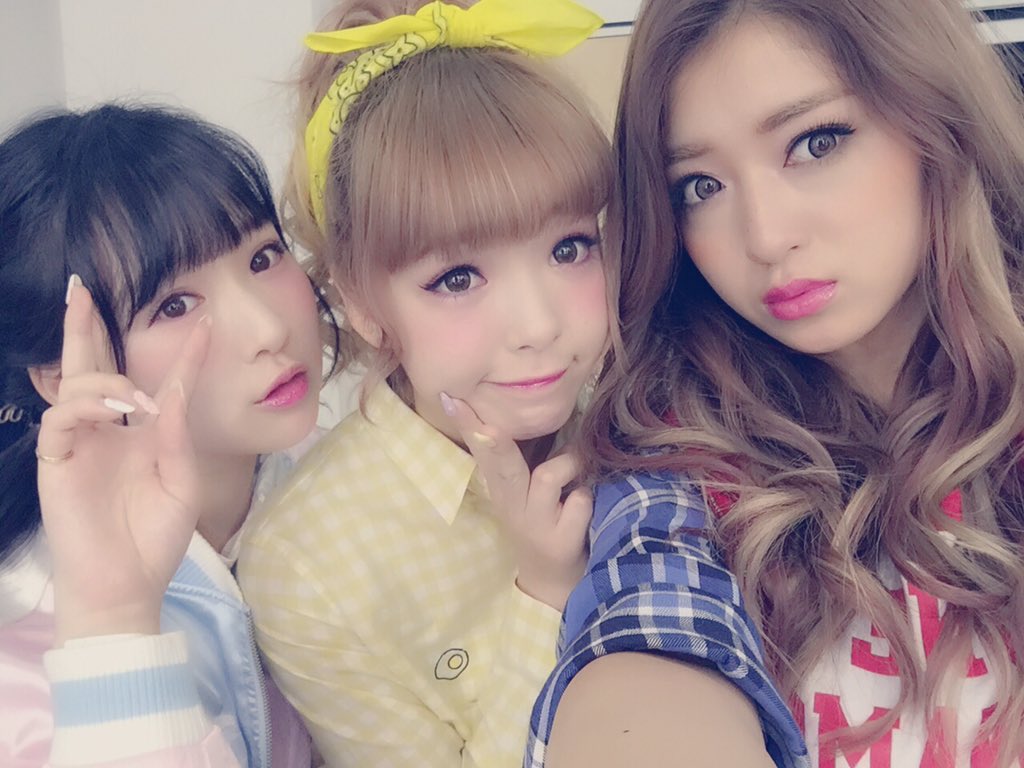 ylpFr3fPy6MVUdn's tweet photo. 初タグします！💓
ゆらちょぱるんの最強トリオが大好きな14歳です!
#ゆらばーさんと繋がりたい  
#にこちゅうさんと繋がりたい 
#みちょぱまにあ と繋がりたい
#ゆらちょぱるん好きな人RT！
#RTした人全員フォローする 
#ゆらばーにこちゅうみちょぱまにあRT
#拡散希望 https://t.co/MYgVXy0tnT