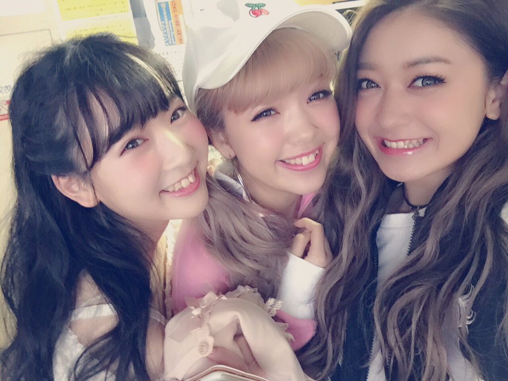 ylpFr3fPy6MVUdn's tweet photo. 初タグします！💓
ゆらちょぱるんの最強トリオが大好きな14歳です!
#ゆらばーさんと繋がりたい  
#にこちゅうさんと繋がりたい 
#みちょぱまにあ と繋がりたい
#ゆらちょぱるん好きな人RT！
#RTした人全員フォローする 
#ゆらばーにこちゅうみちょぱまにあRT
#拡散希望 https://t.co/MYgVXy0tnT