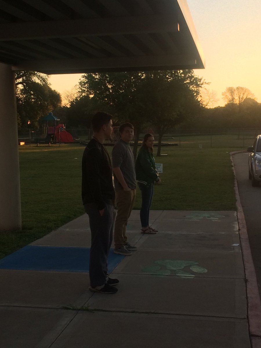 BrenhamElem's tweet photo. Thank you @Brenham_PALs for welcoming our students this morning!! #onebrenham @stevewintoday https://t.co/ELeiWJGTs7