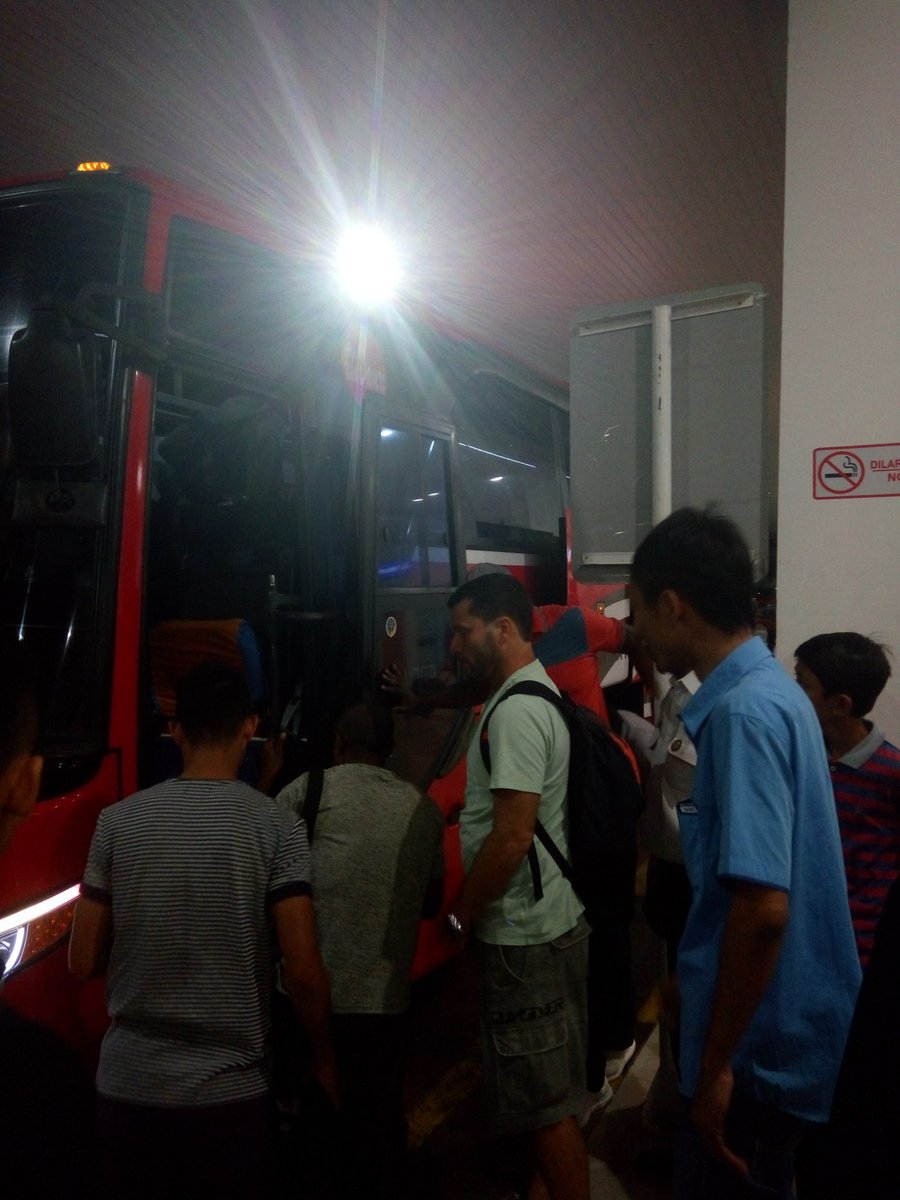 Kedatangan Tim Sriwijaya FC di Bandar Lampung untuk menghadapi Pertandingan Persahabatan bersama #LampungSakti ⚽