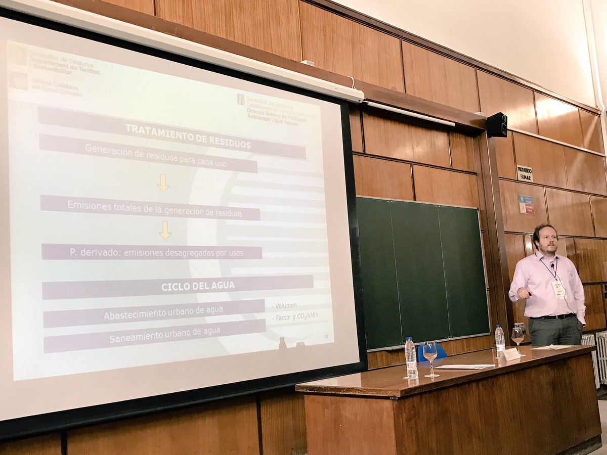 Ahir taula de debat. Avui #avaluacióambiental i #canviclimàtic a #CONEIA2017 Noves eines de càlcul per al planejament ben aviat disponibles