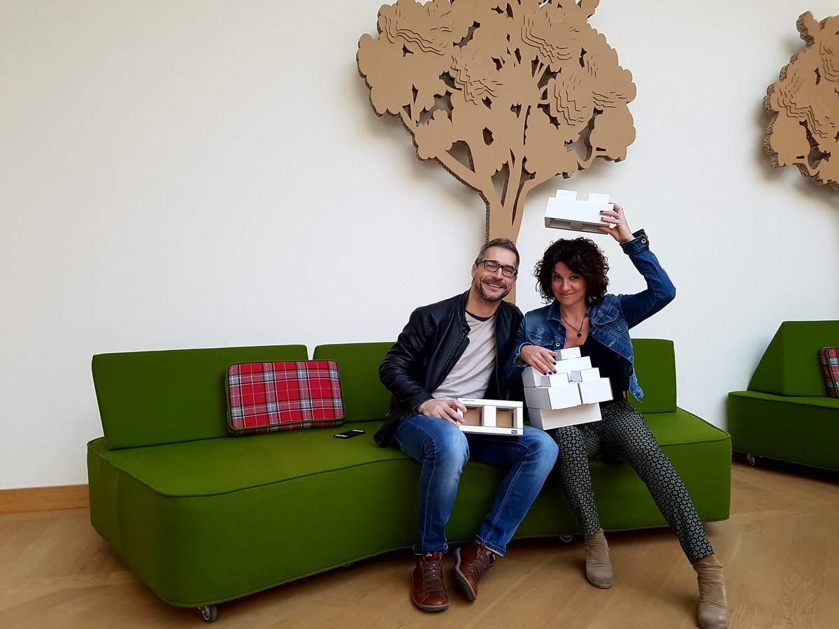 MoniqueCalisti's tweet photo. And here we go! @Martel_Innovate meets @edodoeverything at @isquarerimini preparing for #DSImanifesto workshop 23 May #rimini  @CAPSSIEU https://t.co/6eQS3IrzXy