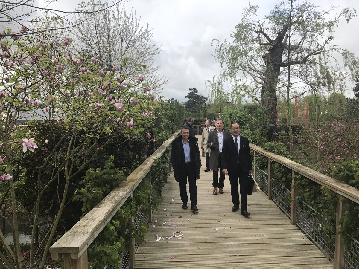 ChGillet49's tweet photo. Visite et découverte nouveautés  2017 @terrabotanica à veille WE #PrintempsTerra et qqs j. avant ouverture au public https://t.co/BugGRuhpKg