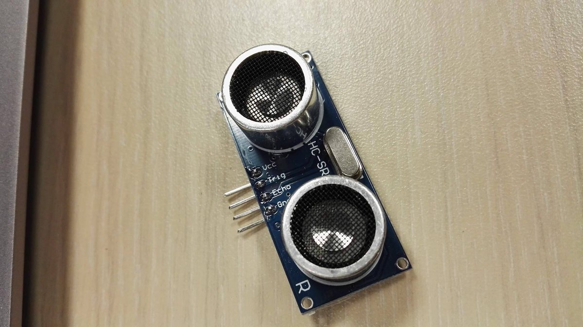 PuriBottle's tweet photo. When you receive another component but you don't know how to use it #feelsbadman #neverlucky #ultrasonicsensor https://t.co/zEBIYyrNS2