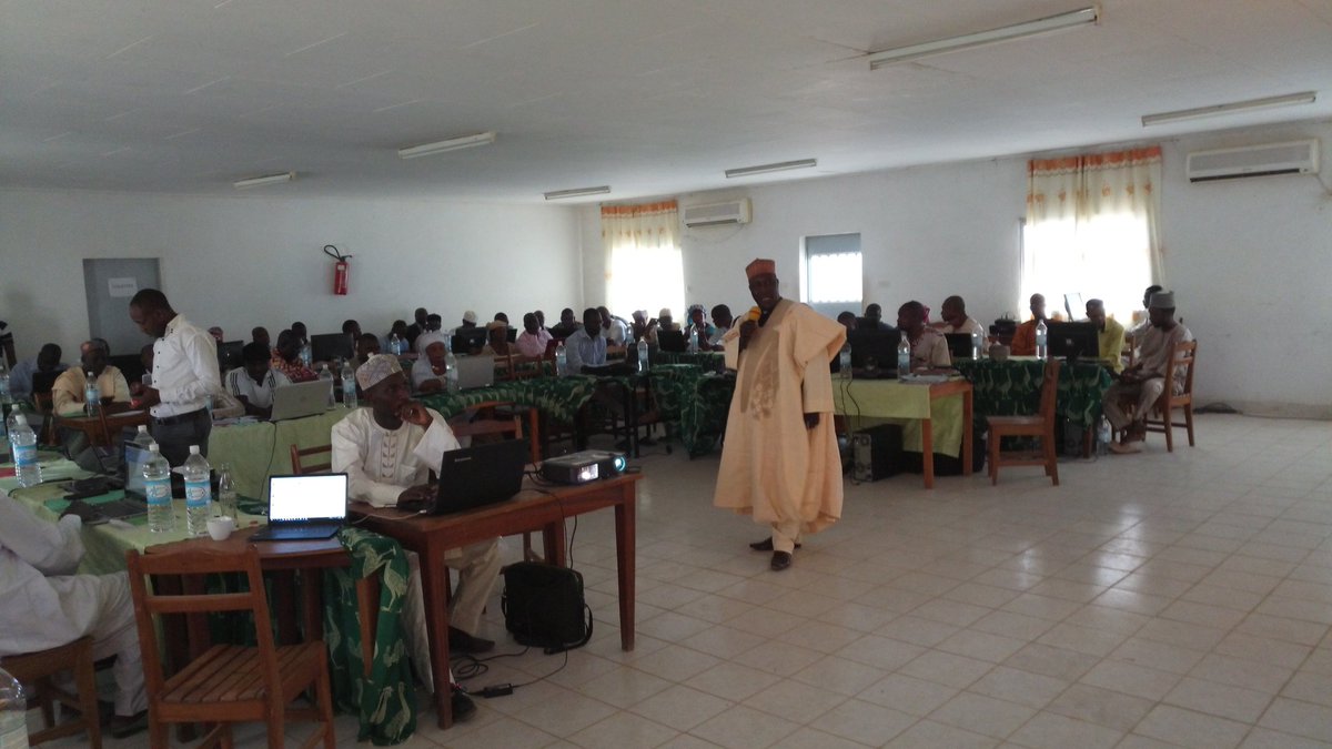 cmngounou's tweet photo. Day5 leading training for local gov in #cameroon #fiscal #transparency @FiscalTrans @OpenBudgets @Afro_Leadership @j_florezh #SIM_ba https://t.co/muJZzQo7RG