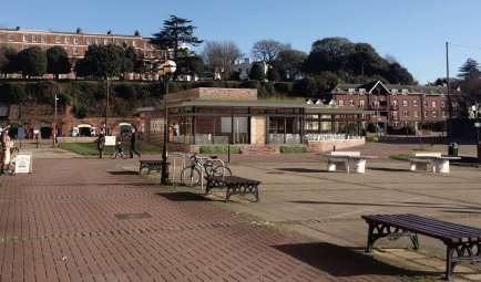 Applications into <a href="/ExeterCouncil/">Exeter City Council</a> this week include an interesting one from #Rockfish on Piazza Terracina: tinyurl.com/ECC17-0453-03 #Exeter