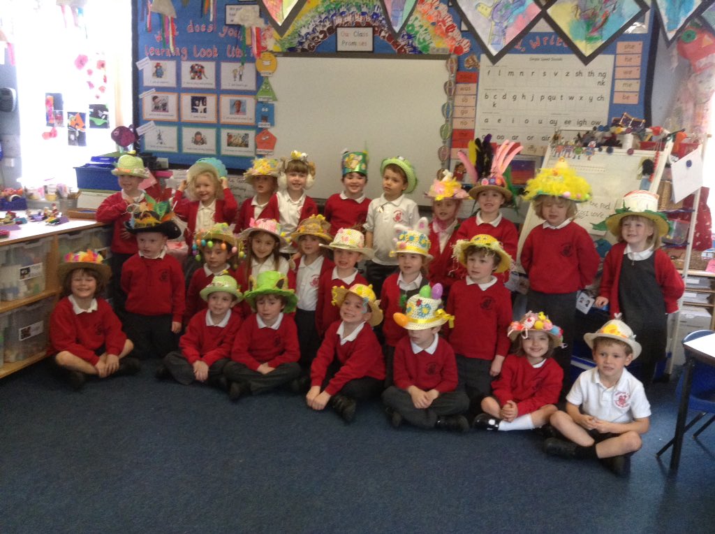 FrodshamCE's tweet photo. We have some fabulous Easter hats in the Reception class today! https://t.co/jZdjkevMet