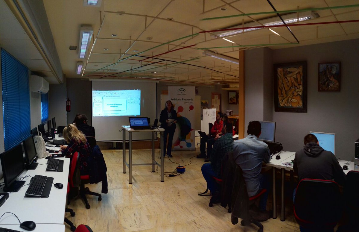cadejaen's tweet photo. Esta mañana EL #CADECazorla imparte formación en el @ginfocazorla a a unos 20 jóvenes, que participan en el #ProgramaAgita de la @dipujaen https://t.co/yAhMg9eBLb