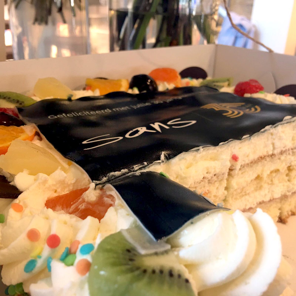 k3retailNL's tweet photo. Gefeliciteerd @Sans_online met jullie 30 jarige bestaan! #feest https://t.co/GqJPXJU4U1