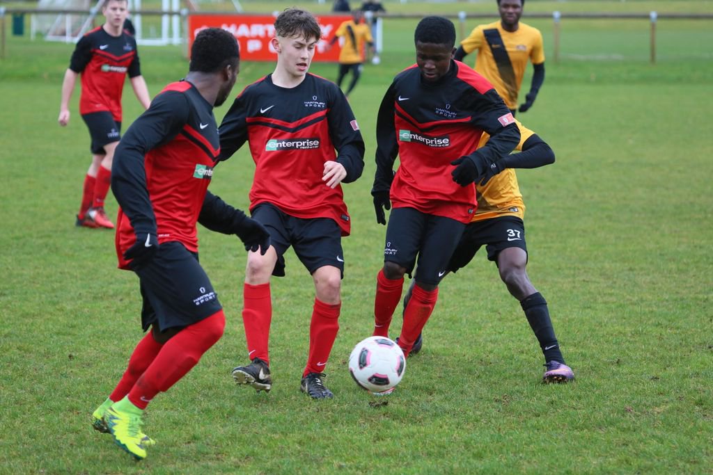 Hartpury's tweet photo. We're confident of more success as our junior men's team play Monkseaton School in the @SchoolsFootball U18 National Final. Smash it lads! 👏 https://t.co/afErIS9ahO