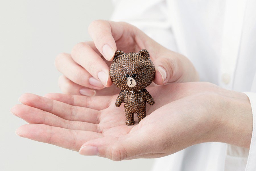 スワロフスキーラインフレンズブラウン LINE