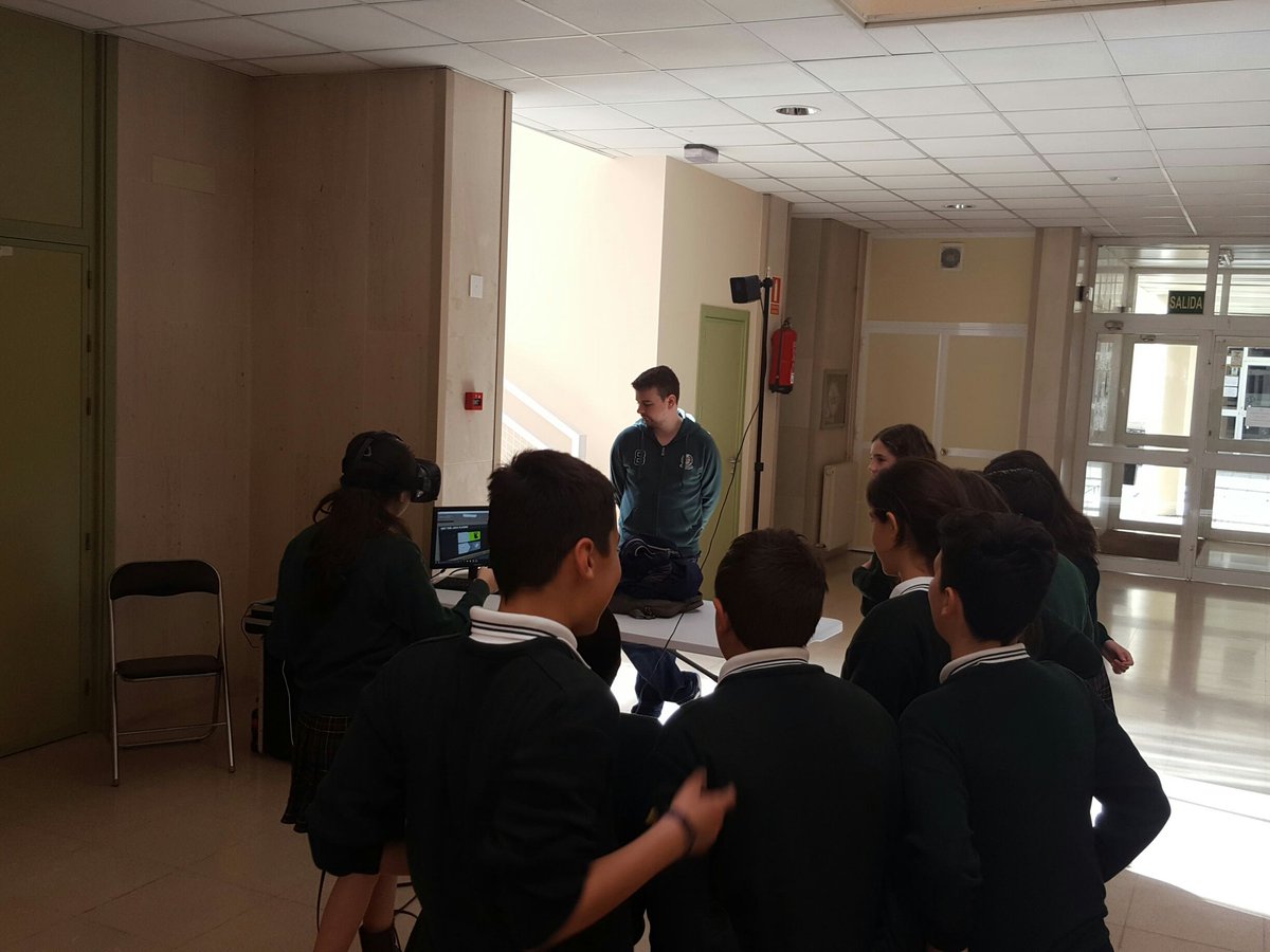 vrlabx's tweet image. Hoy #RealidadVirtual  #VR en #desayunosconlaciencia @EPCC_Unex @pablogarguez @pedromnunez @infouex @AguaSilva @mlinaje @UexBiblioteca