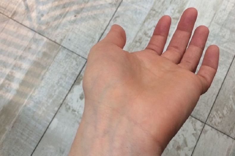 modelys's tweet photo. [MWC 2017] Biowatch, le nouveau chouchou de Visa, permet de payer avec... vos veines https://t.co/AbPmp1xFAv https://t.co/tni5aYmybZ