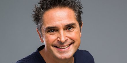 senftoepfchen's tweet photo. Heute, 20:15: Roberto Capitoni - Ein Italiener kommt selten allein! #senftöpfchen #kabarettköln // Tickets: https://t.co/TNbBZWi5NM https://t.co/OG3lZpgpJC
