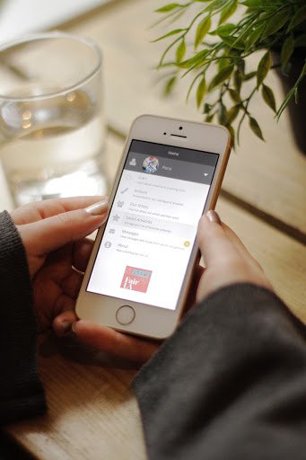 Reveal_Glasgow's tweet photo. Download the brand new Glasgow Contemporary Art Fair app now. Available on IOS or google play! https://t.co/Udy34blWDe