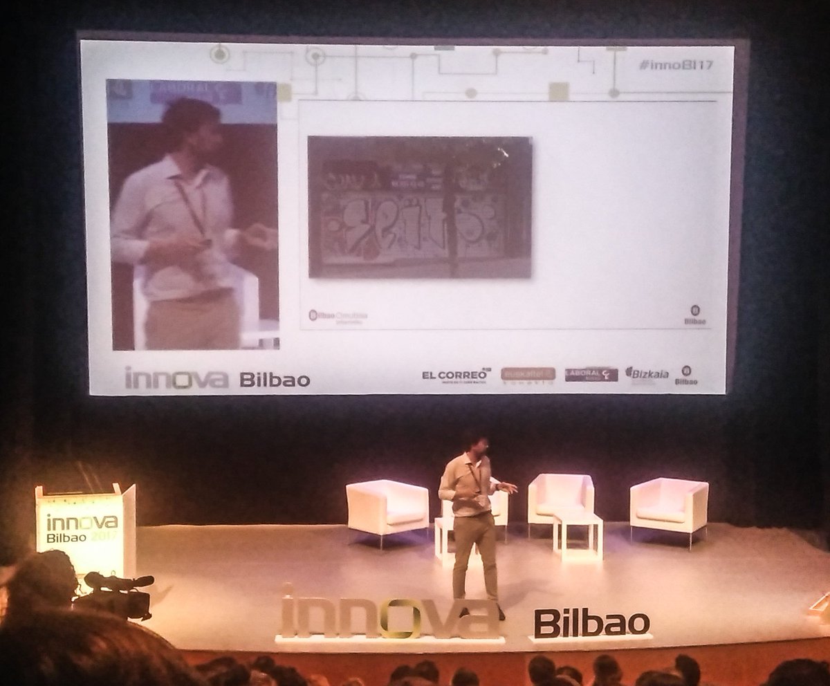 jesuscao's tweet photo. #innobi17 ¿Podemos utilizar coches de la OTA para hacer un mapa en tiempo real de locales disponibles en #Bilbao? @inigorobredo dice que sí https://t.co/58kulXa2vp