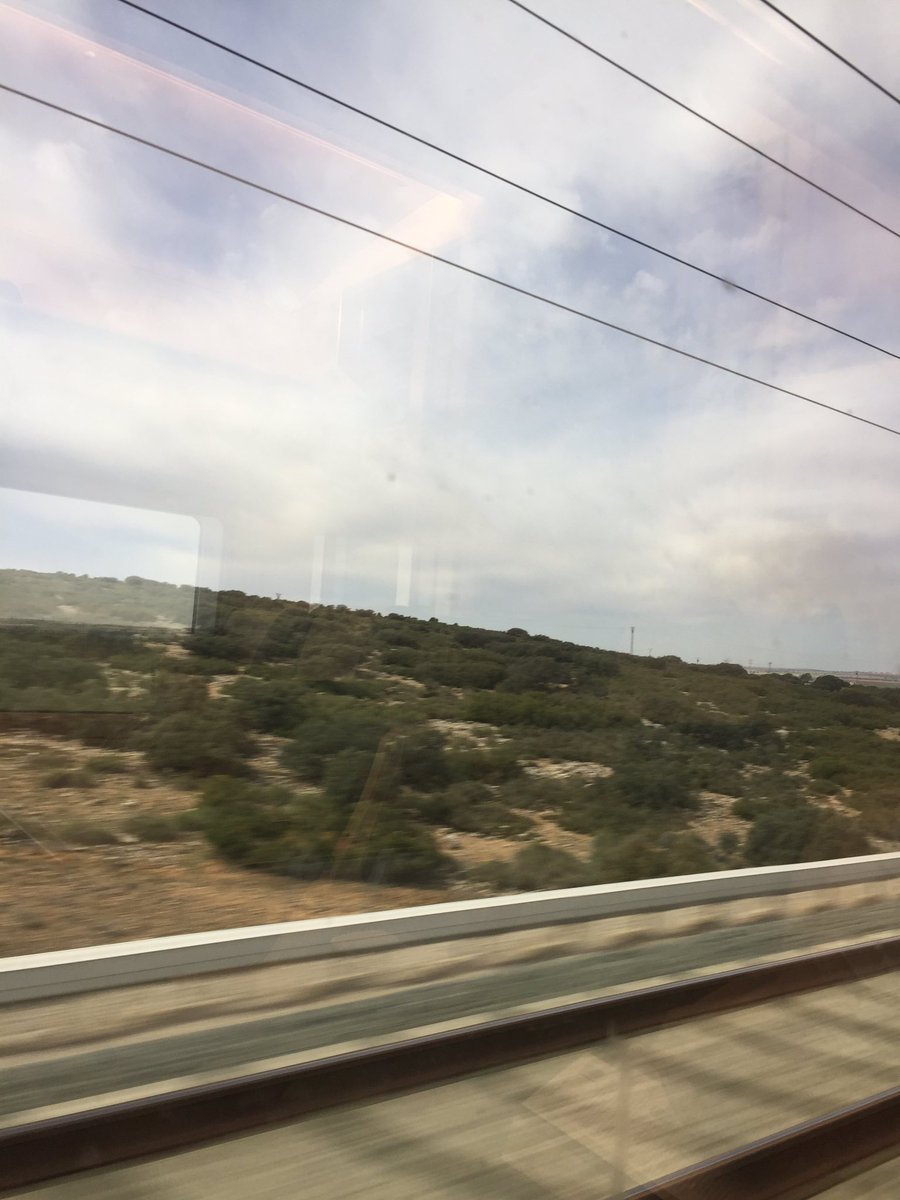 susiescamez's tweet photo. En ruta, va a ser un fin de semana intenso y productivo. Muchas ganas de ver a muchos Compis #UPYDVuelve https://t.co/Wqfl4lxpiy