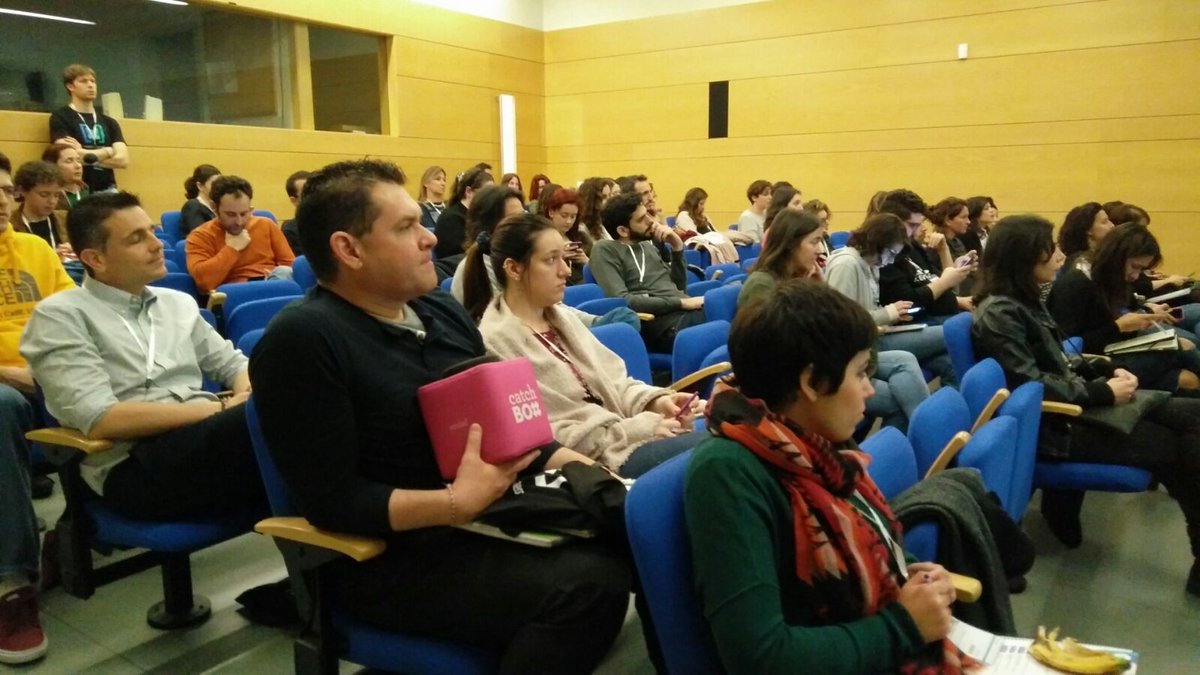 patrypons's tweet image. Arrancamos el @WtmValencia hablando de #AnimalComputerInteraction #wtmvalencia #womeninstem @etsinfupv 😄 super ilusionados con este evento!